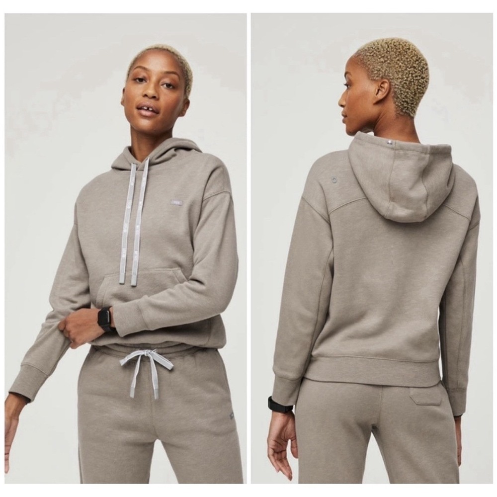FIGS Off-Shift Pullover Hoodie Sweater Size Small Dark Fawn Tan Nurse Medic Work